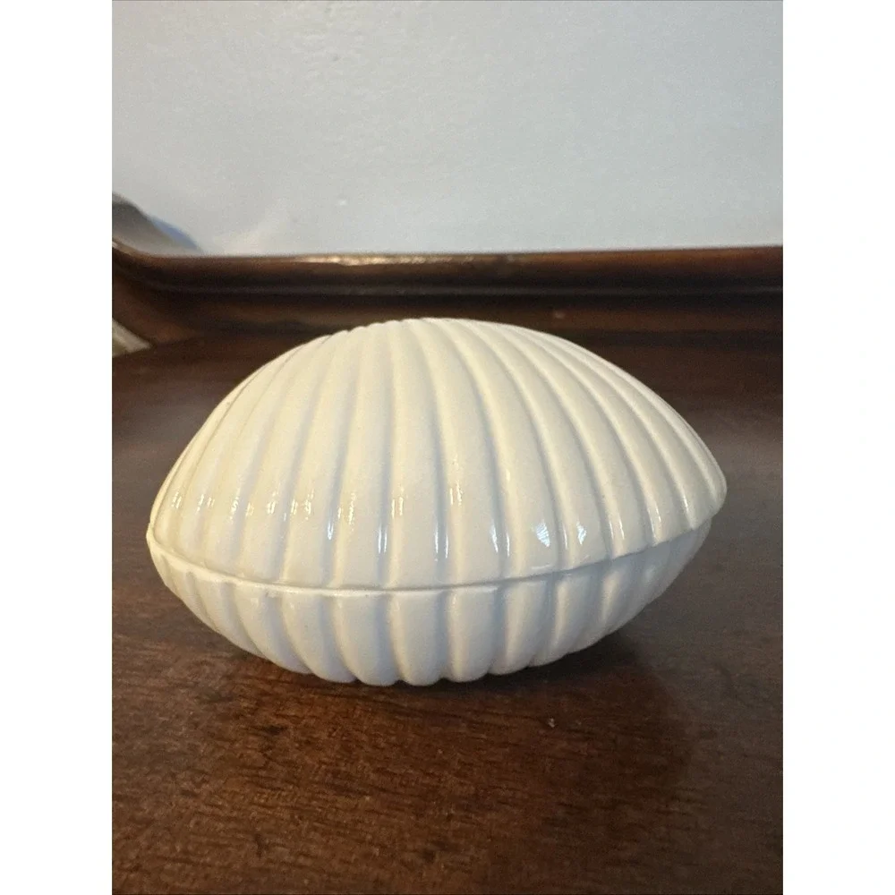 The Beachcomber beachcomber white